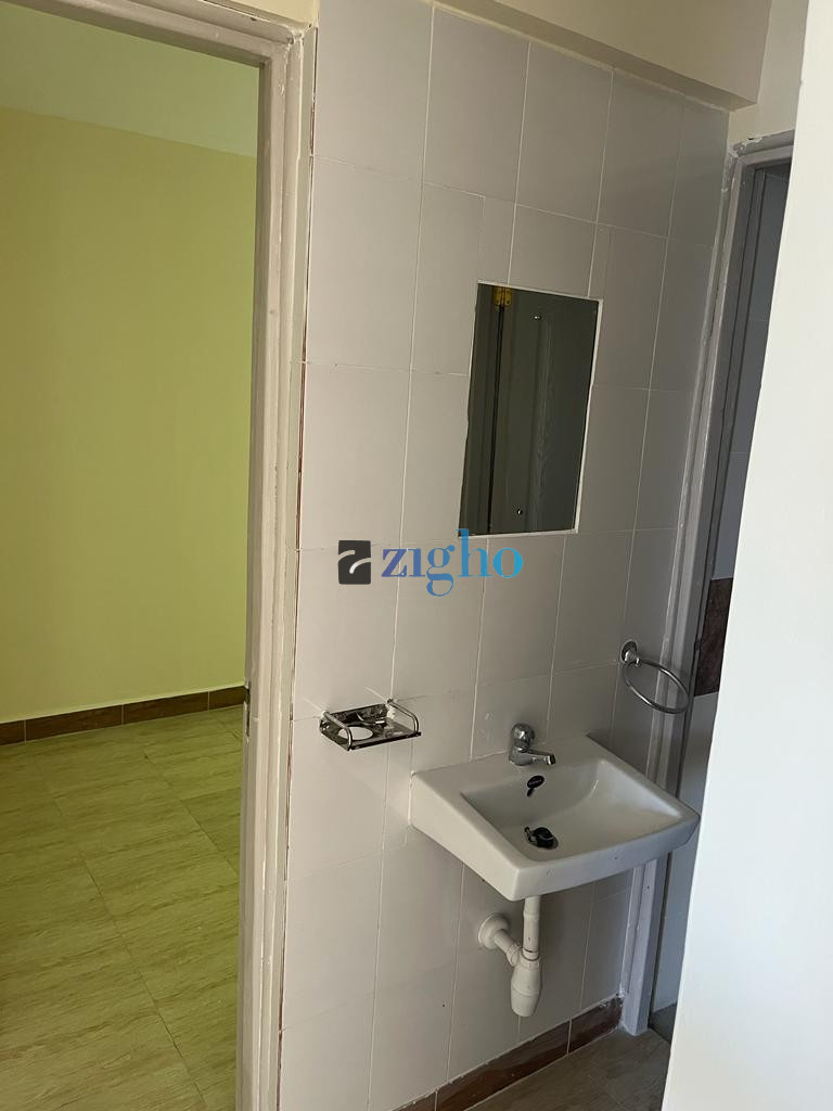 RENTING -2 BEDROOM APARTMENT